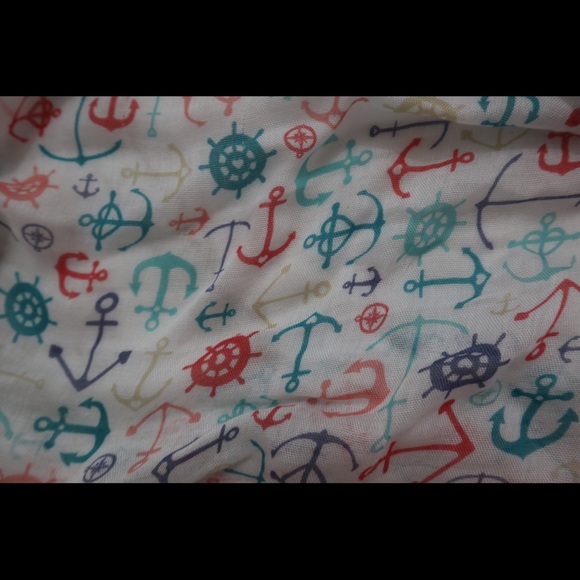 white infinity scarf with multicoloured anchors - Picture 2 of 3